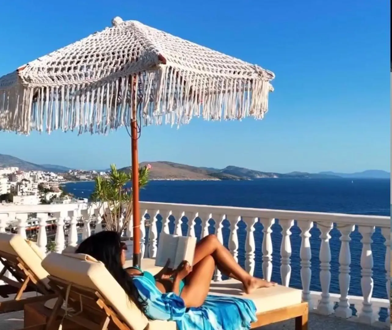 Monte Cristo Hotel - Rooftop Pool Saranda