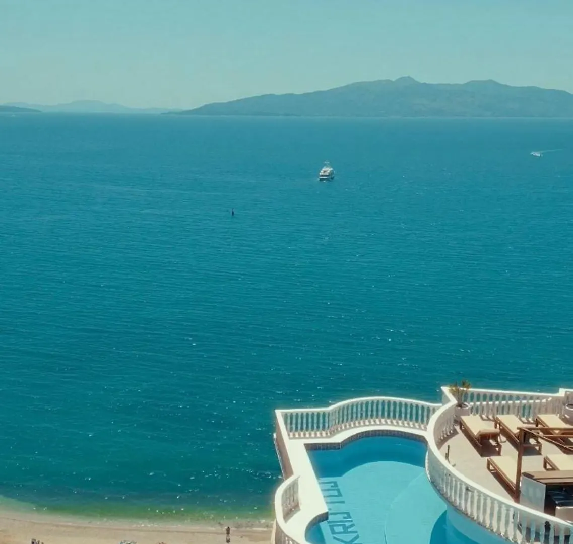 Monte Cristo Hotel - Rooftop Pool Saranda